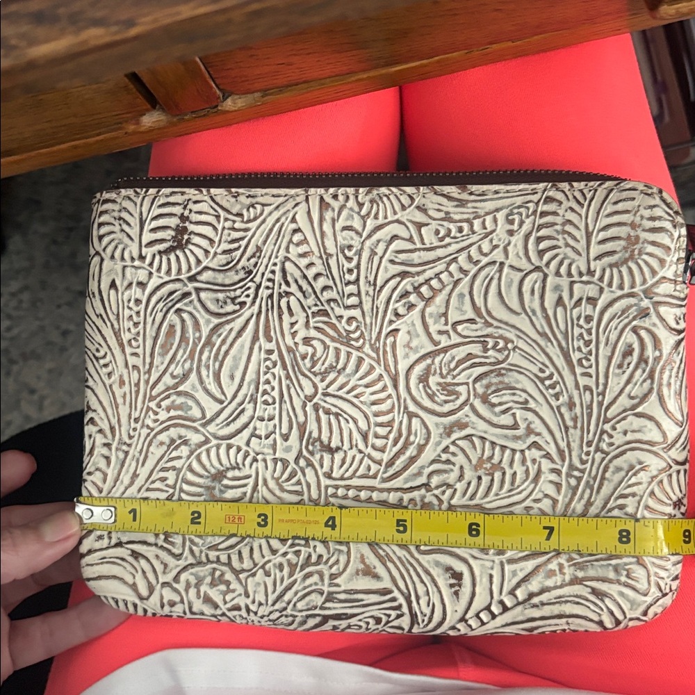 Patricia Nash Embossed Floral Clutch - Picture 13 of 14